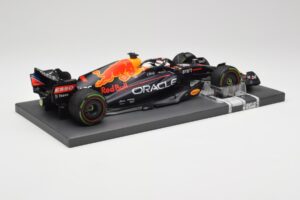 Red Bull RB18 #1 M. Verstappen Emilia Romagna GP 2022 Winner Minichamps 1:18 113220401 Vaik - pilt 3/7