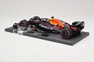 Red Bull RB18 #1 M. Verstappen Miami GP 2022 Winner Minichamps 1:18 113220301 Vaik - pilt 5/7