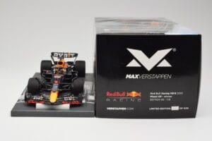 Red Bull RB18 #1 M. Verstappen Miami GP 2022 Winner Minichamps 1:18 113220301 Vaik - pilt 6/7
