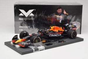 Red Bull RB18 #1 M. Verstappen Miami GP 2022 Winner Minichamps 1:18 113220301 Vaik - pilt 7/7