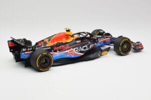 Red Bull RB19 #1 M. Verstappen Austin GP Winner 2023 Minichamps 1:18 110231901 Metall - pilt 2/6