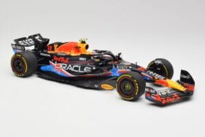 Red Bull RB19 #1 M. Verstappen Austin GP Winner 2023 Minichamps 1:18 110231901 Metall - pilt 4/6