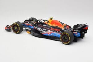 Red Bull RB19 #1 M. Verstappen Austin GP Winner 2023 Minichamps 1:18 110231901 Metall - pilt 5/6