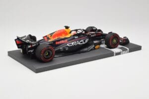 Red Bull RB19 Oracle #1 M. Verstappen Australian GP 2023 Winner Minichamps 1:18 113230301 Vaik - pilt 3/7