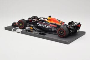 Red Bull RB19 Oracle #1 M. Verstappen Australian GP 2023 Winner Minichamps 1:18 113230301 Vaik - pilt 5/7