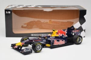 Red Bull RB5 #14 M. Webber Chinese GP 2nd 2009 Minichamps 1:18 150090114 Metall - pilt 6/6