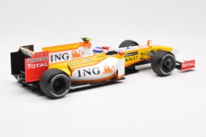 Renault F1 Team R29 #10 R. Grosjean F1 2009 Minichamps 1:18 150090108 Metall - pilt 2/6