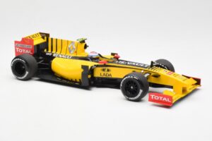 Renault F1 Team R30 #11 V. Petrov Showcar F1 2010 Minichamps 1:18 150100082 Metall - pilt 4/6