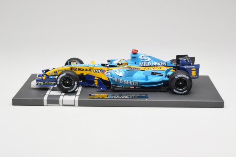 Renault R26 #1 F. Alonso China GP 2006 Minichamps 1:18 117061601 Vaik