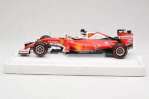 Scuderia Ferrari SF16-H #5 S. Vettel Italian GP 2016 BBR 1:18 BBR181625 Metall - pilt 3/7
