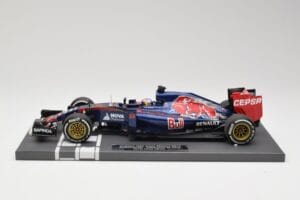 Scuderia Toro Rosso STR10 Renault #33 M. Verstappen Australian GP 2015 Minichamps 1:18 117150033 Vaik