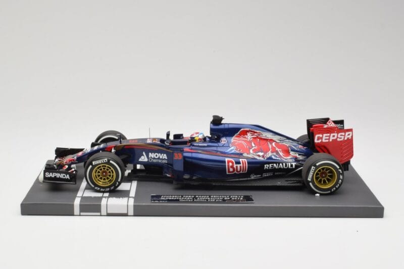Scuderia Toro Rosso STR10 Renault #33 M. Verstappen Australian GP 2015 Minichamps 1:18 117150033 Vaik