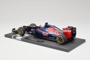 Scuderia Toro Rosso STR10 Renault #33 M. Verstappen Australian GP 2015 Minichamps 1:18 117150033 Vaik - pilt 5/7