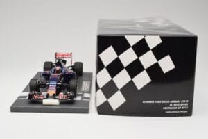 Scuderia Toro Rosso STR10 Renault #33 M. Verstappen Australian GP 2015 Minichamps 1:18 117150033 Vaik - pilt 6/7