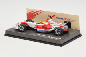 Toyota TF105 #17 R. Schumacher Panasonic Toyota Racing F1 2005 Minichamps 1:43 AM58296 Metall - pilt 3/5