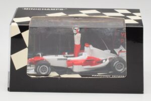 Toyota TF105 #16 J. Trulli Malaysia GP Podium 2005 Minichamps 1:43 400050116 Metall - pilt 4/4
