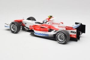 Toyota TF107 #12 J. Trulli F1 Launch Livery 2007 Minichamps 1:18 AM601321 Metall - pilt 5/6