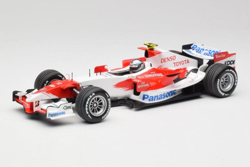 Toyota TF107 #12 J. Trulli F1 Launch Livery 2007 Minichamps 1:18 AM601321 Metall