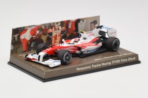 Toyota TF109 Panasonic Toyota Racing #10 T. Glock F1 2009 Minichamps 1:43 AM62131 Metall - pilt 2/5