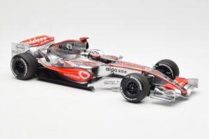 McLaren MP4-22 Mercedes #1 F. Alonso Showcar 2007 Minichamps 1:18 533071871 Metall - pilt 4/6