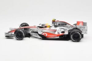 McLaren MP4-22 Mercedes #2 L. Hamilton 2007 Dealer Edition Minichamps 1:18 530071802 Metall - pilt 3/6
