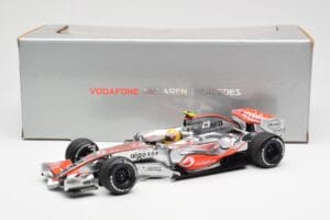 McLaren MP4-22 Mercedes #2 L. Hamilton 2007 Dealer Edition Minichamps 1:18 530071802 Metall - pilt 6/6