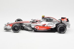 McLaren MP4-23 Mercedes #23 H. Kovalainen 2008 Minichamps 1:18 530081823 Metall - pilt 3/6