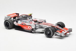 McLaren MP4-23 Mercedes #23 H. Kovalainen 2008 Minichamps 1:18 530081823 Metall - pilt 4/6