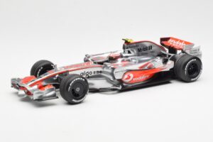 McLaren MP4-23 Mercedes #23 H. Kovalainen 2008 Minichamps 1:18 530081823 Metall