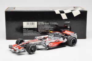 McLaren MP4-23 Mercedes #23 H. Kovalainen 2008 Minichamps 1:18 530081823 Metall - pilt 6/6
