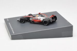 McLaren MP4-23 Mercedes #22 L. Hamilton F1 World Champion 2008 Minichamps 1:43 B66962422 Metall - pilt 3/4