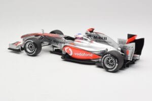 McLaren MP4-25 Vodafone #1 J. Button F1 2010 Minichamps 1:18 530101871-R1 Metall - pilt 5/7