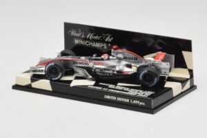 Dallara F303 N. Piquet British F3 Championship 2003 Minichamps 1:43 400030333 Metall - pilt 3/5