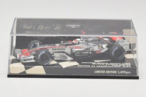 Dallara F303 N. Piquet British F3 Championship 2003 Minichamps 1:43 400030333 Metall - pilt 5/5