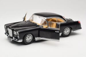 Facel Vega HK500 Must Sun Star 1:18 3751 Metall - pilt 2/8