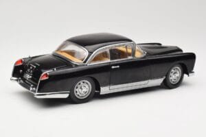 Facel Vega HK500 Must Sun Star 1:18 3751 Metall - pilt 3/8