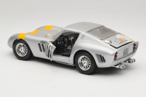 Ferrari 250 GTO #172 Tour de France 1964 Bburago 1:18 7011 Metall - pilt 5/8