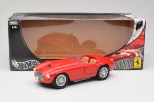 Ferrari 125 S Punane Hot Wheels 1:18 L2954 Metall - pilt 8/8