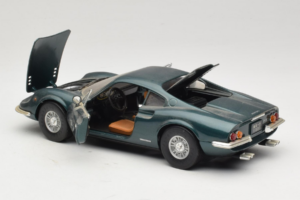 Ferrari 246 GT Dino Roheline Anson 1:18 30359 Metall - pilt 5/8