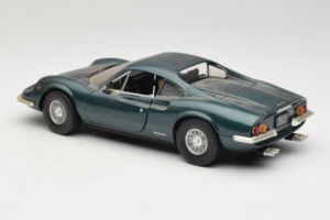 Ferrari 246 GT Dino Roheline Anson 1:18 30359 Metall - pilt 7/8