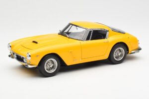 Ferrari 250 GT SWB Kollane CMC 1:18 M-054 Metall