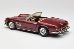 Ferrari 250 GT California Punane Hot Wheels 1:18 3401158 Metall - pilt 7/8