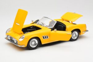 Ferrari 250 GT California Spider Kollane Hot Wheels 1:18 23905 Metall - pilt 2/8