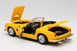 Ferrari 250 GT California Spider Kollane Hot Wheels 1:18 23905 Metall - pilt 5/8