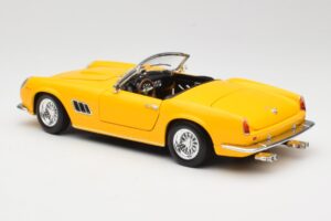 Ferrari 250 GT California Spider Kollane Hot Wheels 1:18 23905 Metall - pilt 7/8