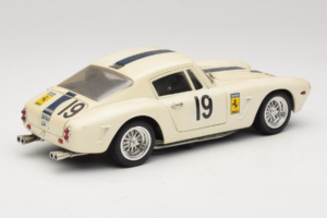 Ferrari 250 GT SWB Berlinette #19 Tour de France Automobile 1961 Eagles Race 1:18 6500 Metall - pilt 3/8