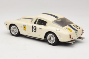Ferrari 250 GT SWB Berlinette #19 Tour de France Automobile 1961 Eagles Race 1:18 6500 Metall - pilt 7/8