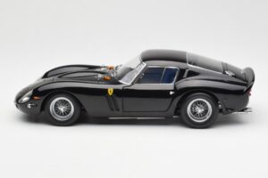 Ferrari 250 GTO Must Kyosho 1:18 08431BK Metall - pilt 4/8