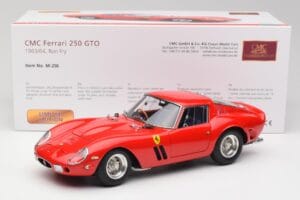 Ferrari 250 GTO London Show Punane CMC 1:18 M-256 Metall - pilt 6/6