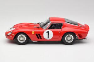 Ferrari 250 GTO #1 P. Rodriguez / W. Mairesse Paris 1000km 1962 CMC 1:18 M-254 Metall - pilt 3/6